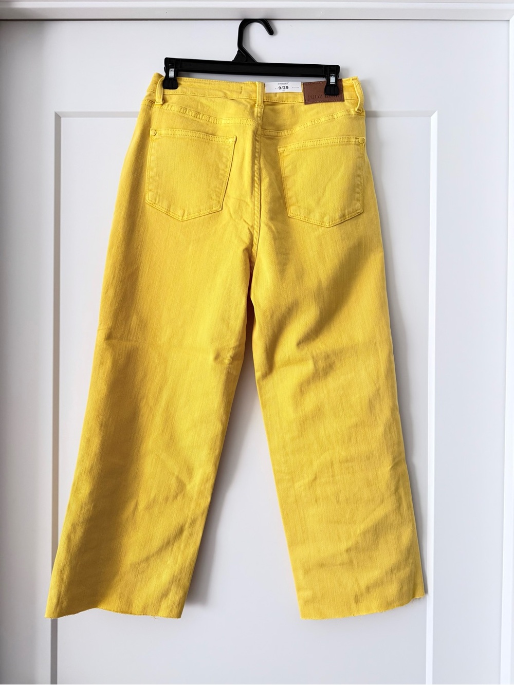 NWT-Judy Blue Vibrant Yellow High Rise, Cropped, Raw Hem Jeans Sz 9/29 - Picture 2 of 14